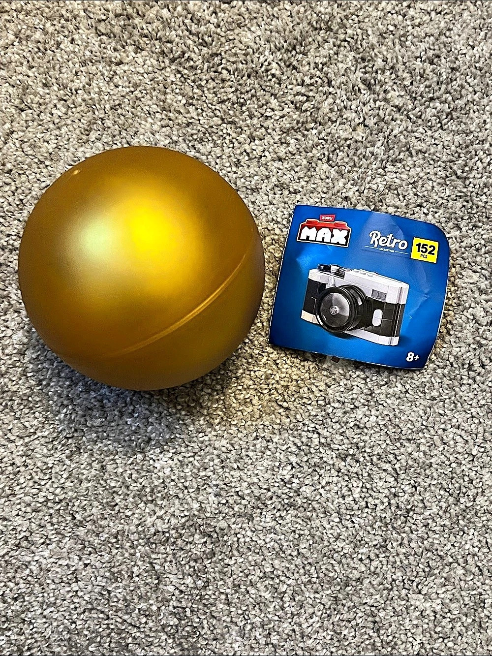 Max Retro 152 Toy Capsule Set Gold & Blue